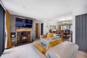 Family room- click for photo gallery